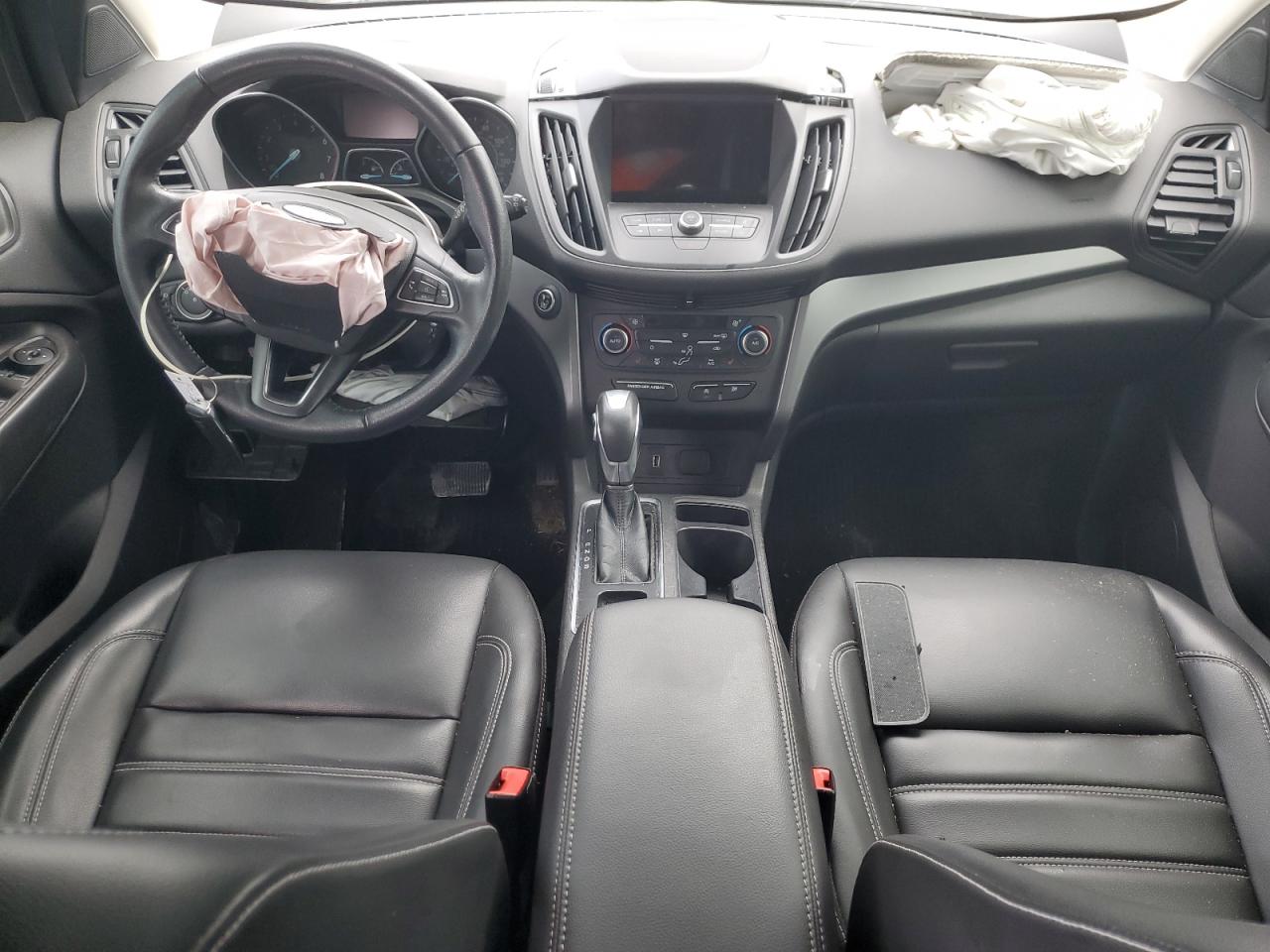 1FMCU9HD2KUA02143 FORD ESCAPE 2019