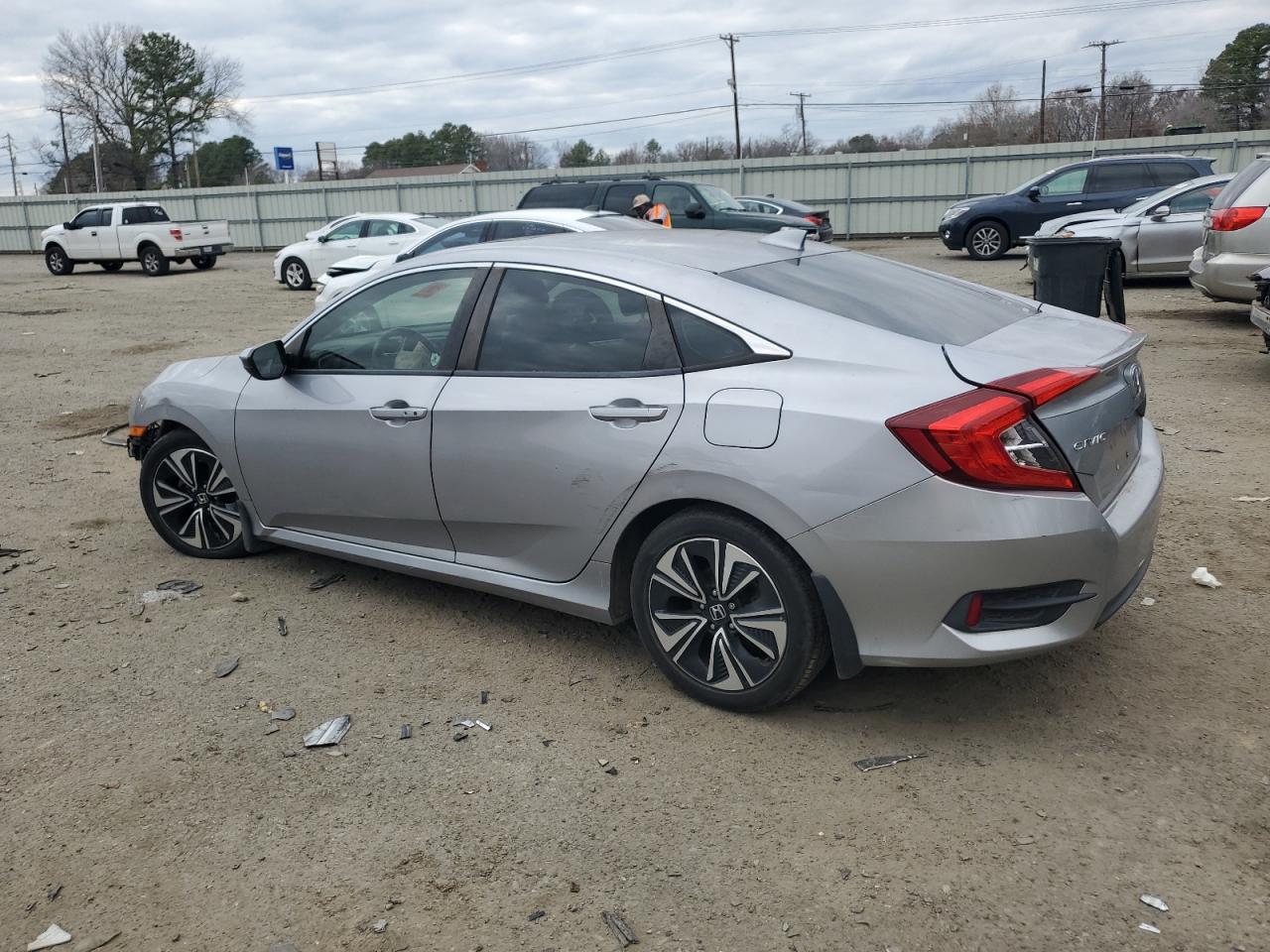 JHMFC1F32JX003613 HONDA CIVIC 2018
