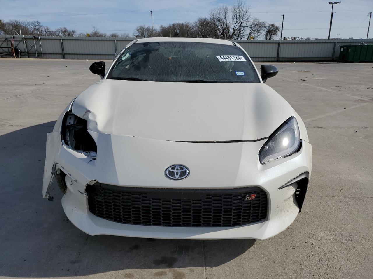 JF1ZNBF14P8765265 TOYOTA GR 86 PREM 2023