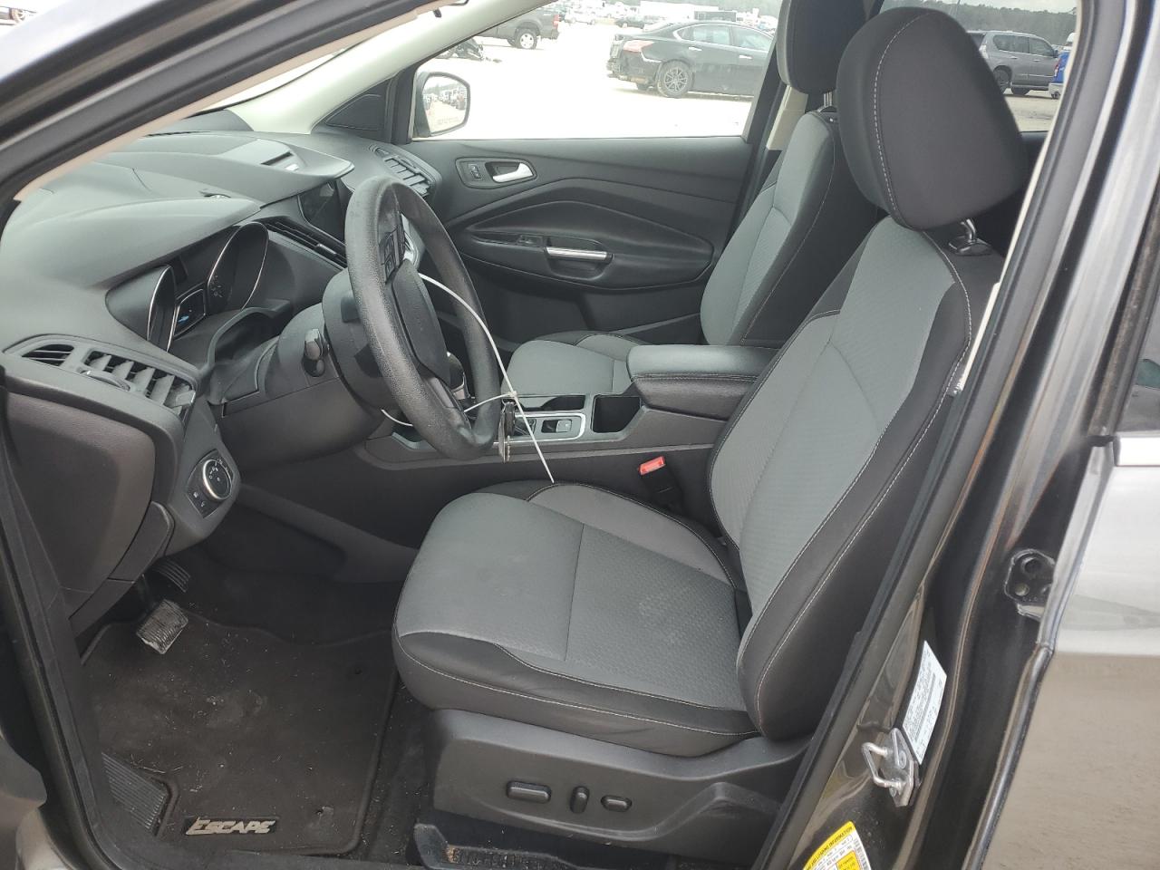 1FMCU0GD8HUB95890 FORD ESCAPE 2017