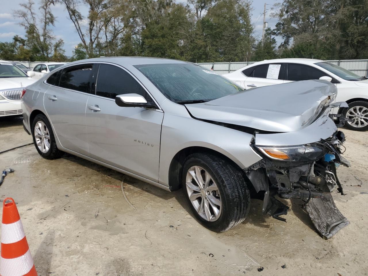 1G1ZD5ST0KF204175 2019 Chevrolet Malibu Lt