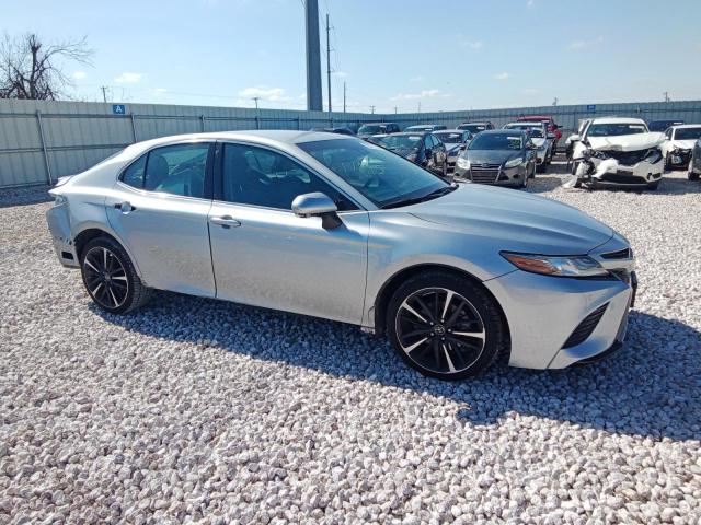 Vin: 4t1b61hk3ju132582, lot: 39571744, toyota camry xse 20184