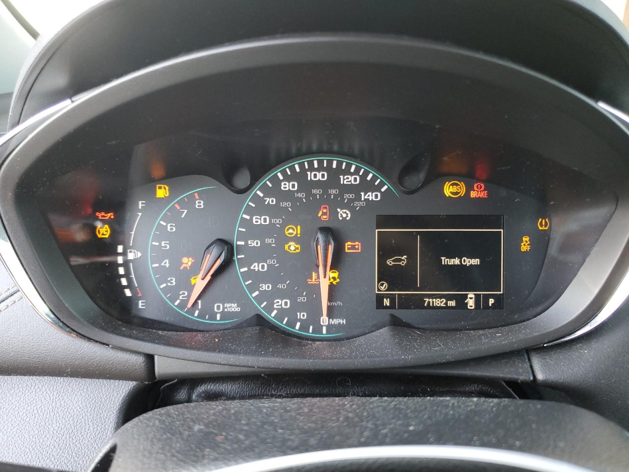 KL7CJPSB8JB570204 CHEVROLET TRAX 2018
