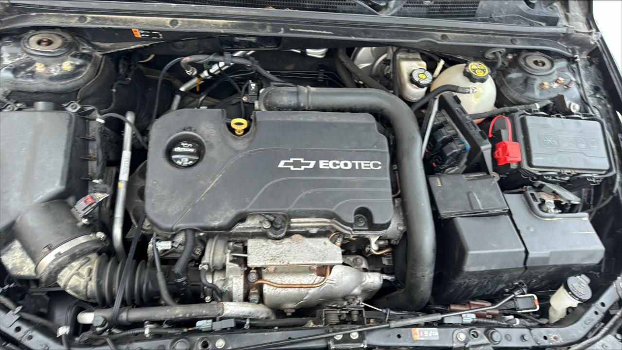 1G1ZE5ST5GF325045 CHEVROLET MALIBU 2016