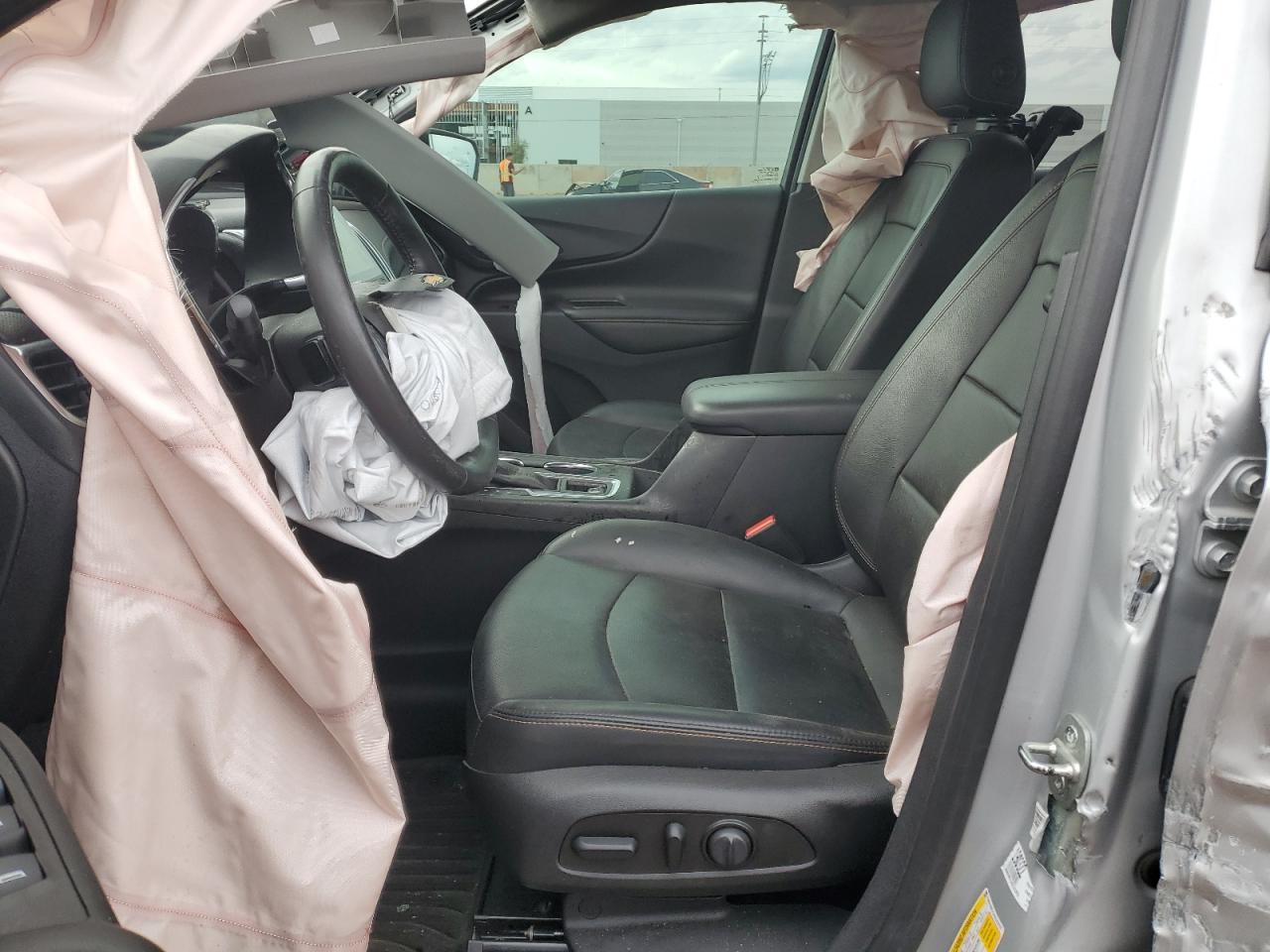2GNAXNEV1K6131053 CHEVROLET EQUINOX 2019