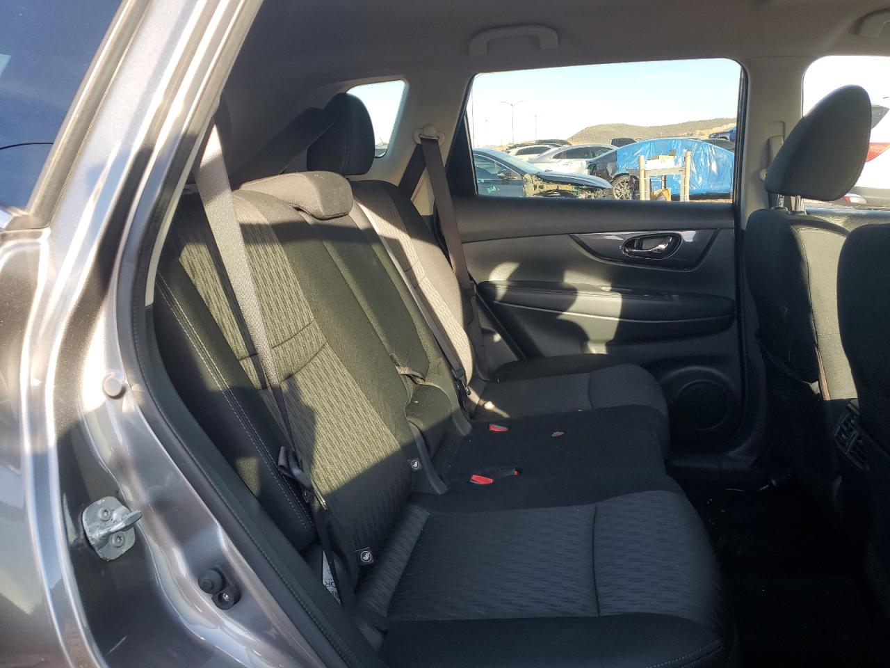 KNMAT2MT0HP502067 NISSAN ROGUE 2017