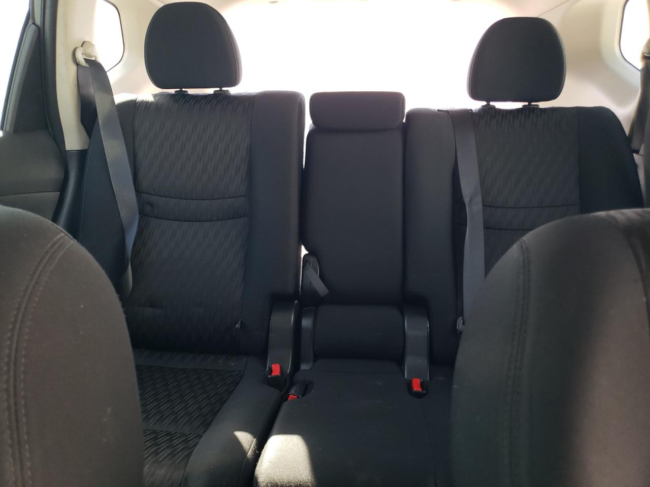 5N1AT2MV4JC771876 NISSAN ROGUE 2018
