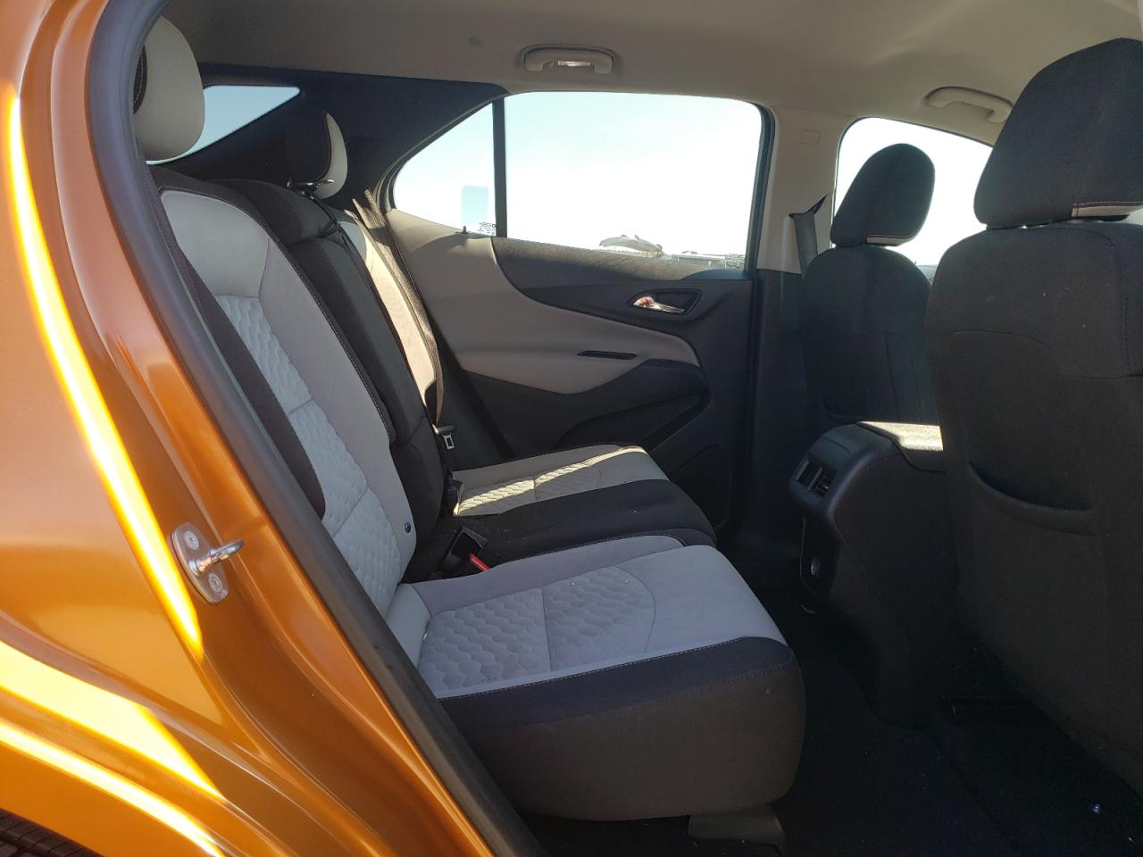 2GNAXHEV8J6273741 CHEVROLET EQUINOX 2018