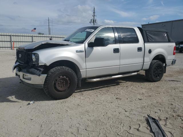 2004 Ford F-150 SuperCrew 