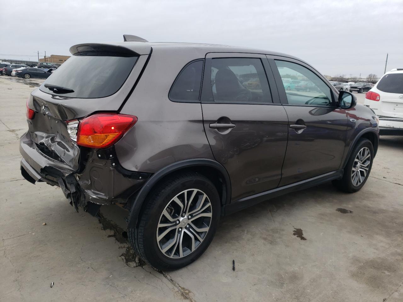 JA4AP3AU7KU009478 2019 Mitsubishi Outlander Sport Es