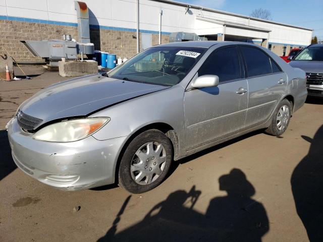 2004 Toyota Camry Le VIN: 4T1BE32K04U893047 Lot: 42922844