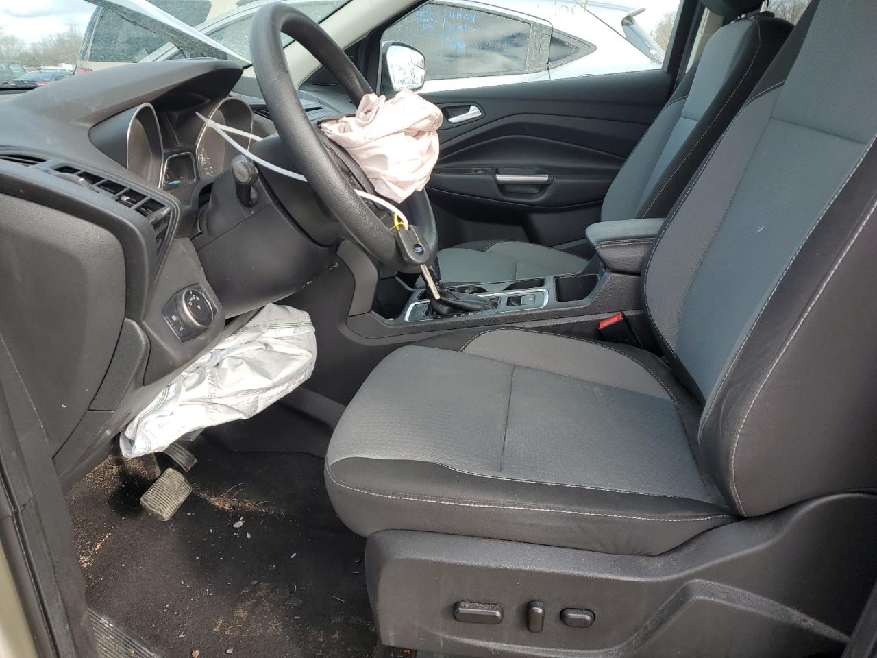 1FMCU9GD2JUC53812 FORD ESCAPE 2018