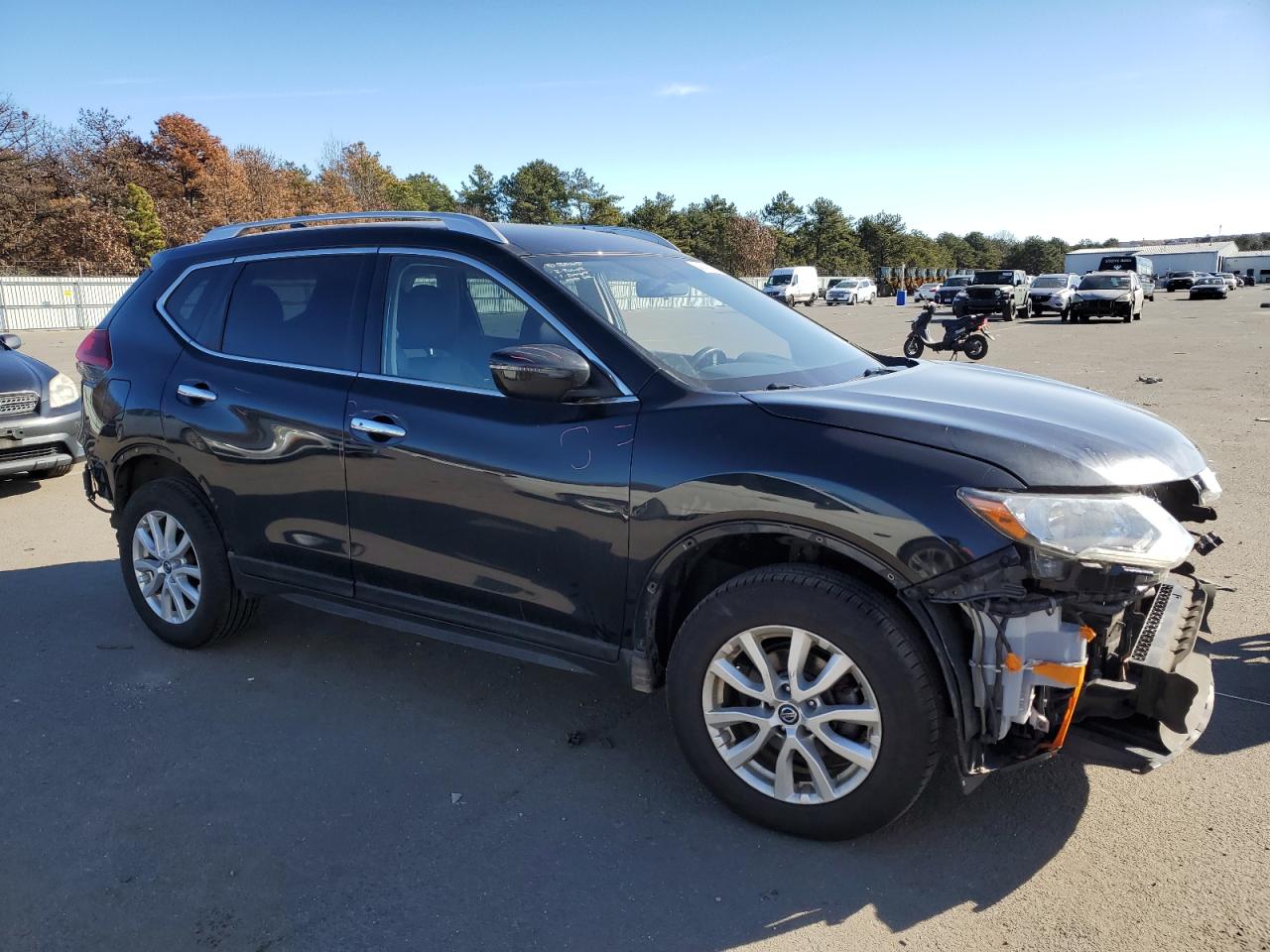 JN8AT2MV5JW329387 NISSAN ROGUE 2018