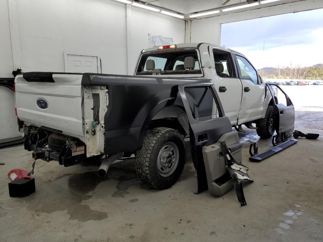 1FT7W2B67HEF27221 FORD F250 2017