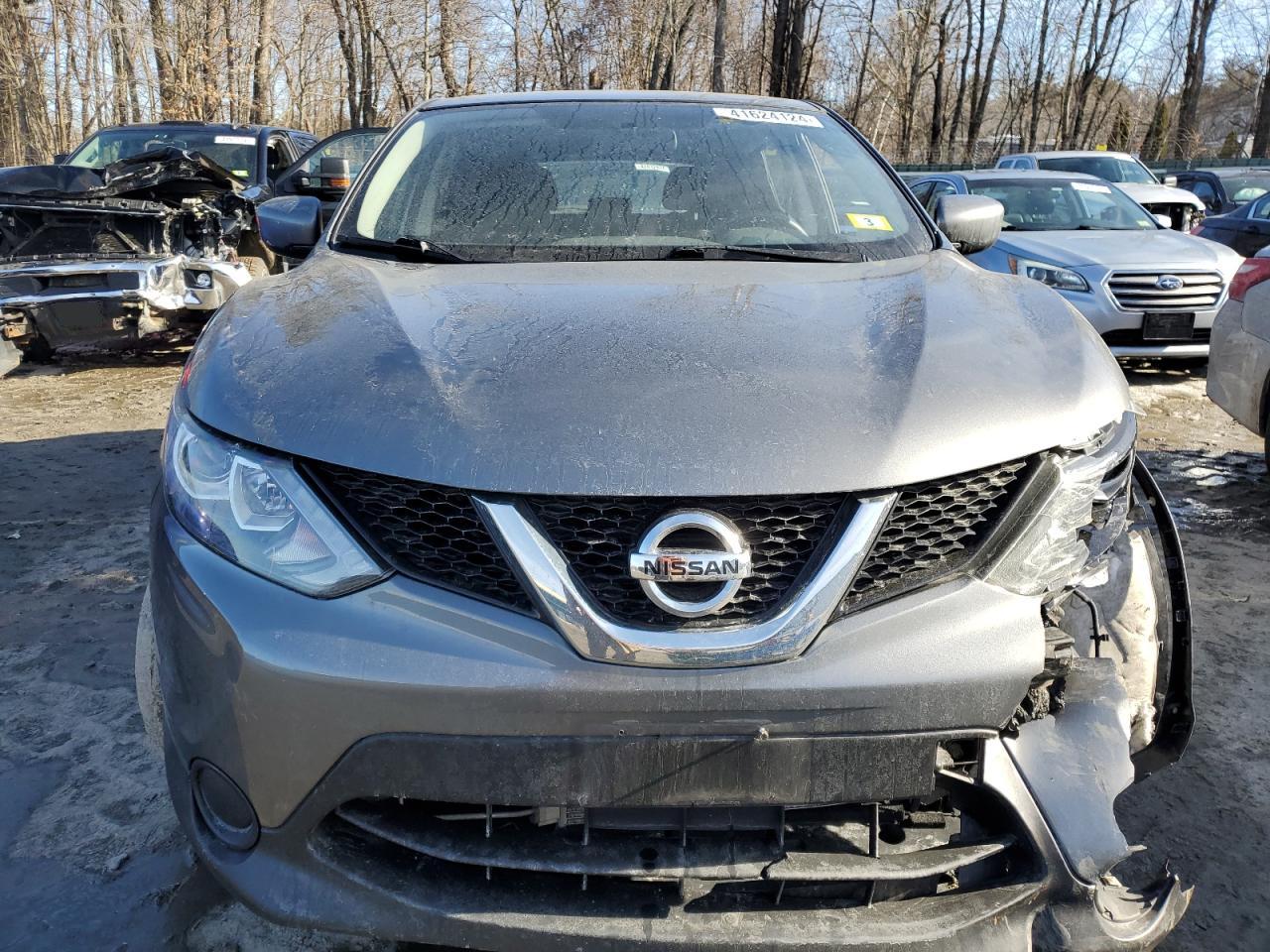 JN1BJ1CR7HW125319 NISSAN ROGUE 2017
