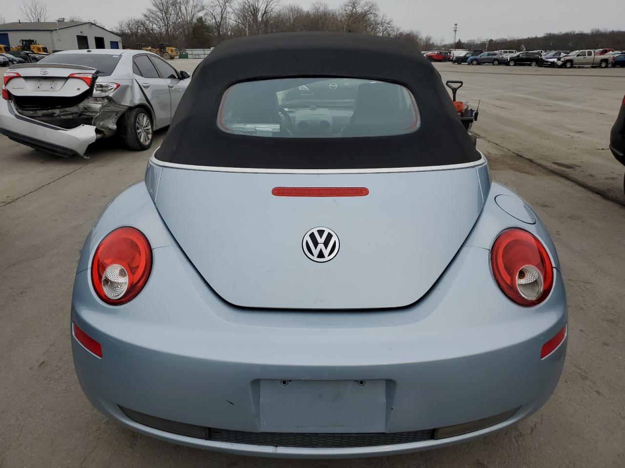 3VWRW3AL0AM002729 2010 Volkswagen New Beetle