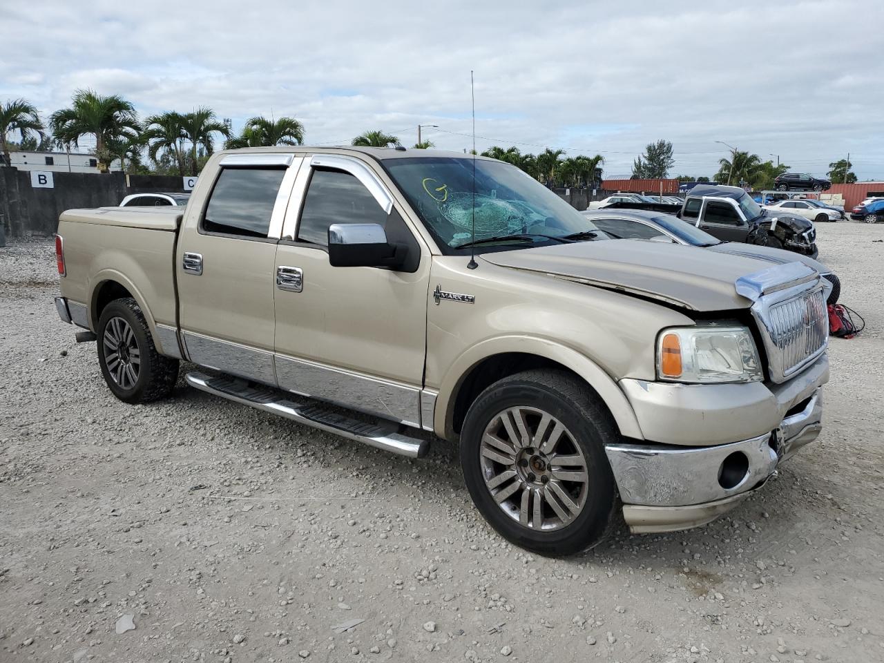 5LTPW16588FJ06546 2008 Lincoln Mark Lt