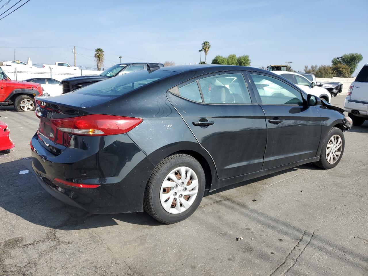 5NPD74LF1HH133644 2017 Hyundai Elantra Se