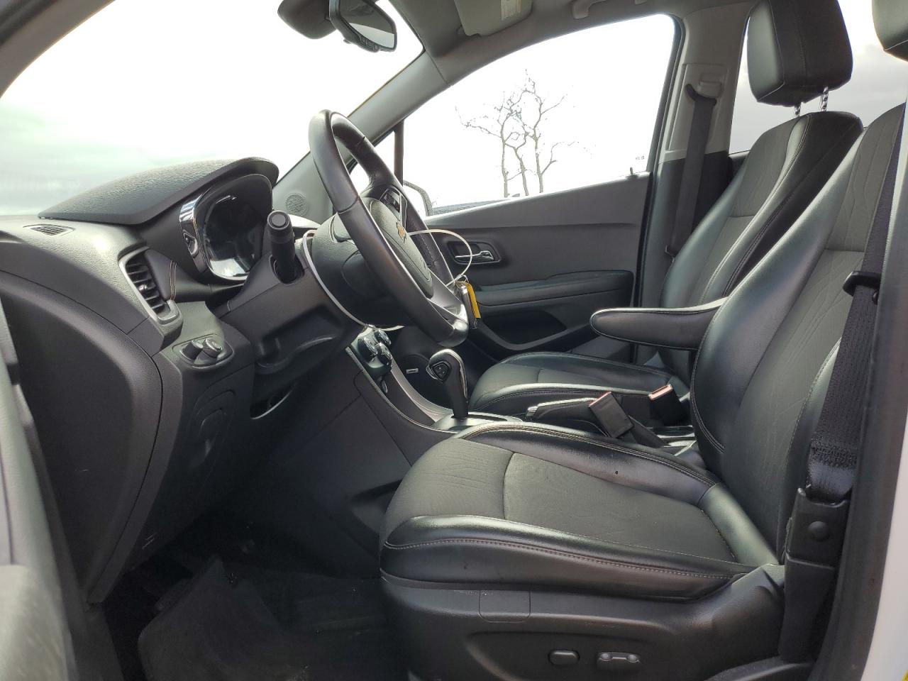 KL7CJLSB9HB060818 CHEVROLET TRAX 2017