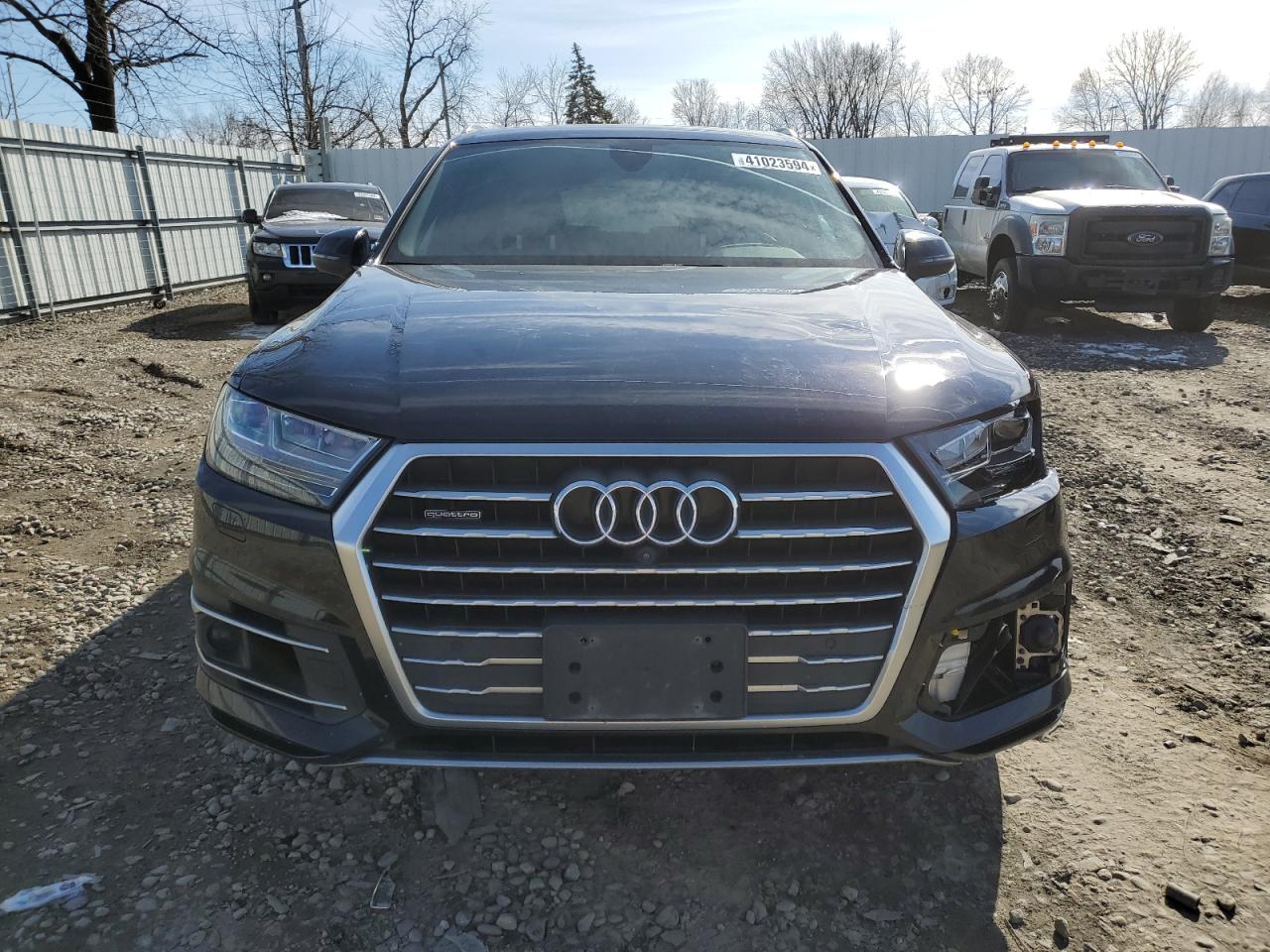 2017 Audi Q7 Premium Plus vin: WA1LAAF74HD029729