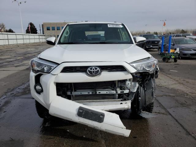 2019 TOYOTA 4RUNNER SR - JTEBU5JR5K5703618