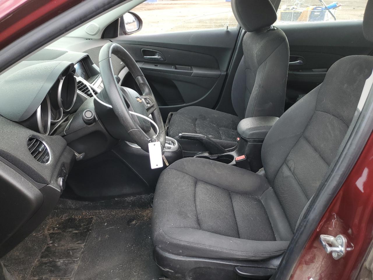 1G1PE5SB9G7213132 CHEVROLET CRUZE 2016