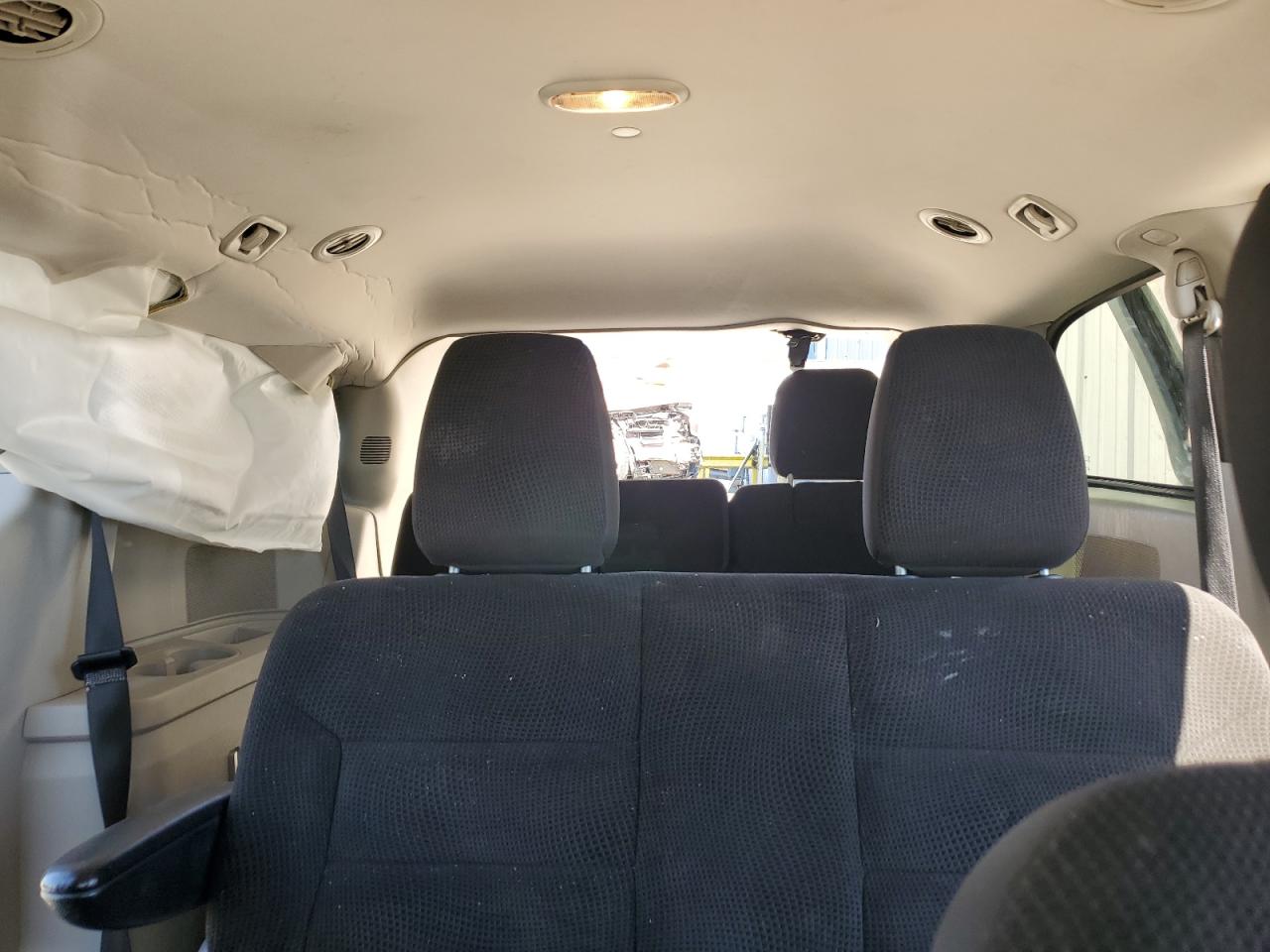 2C4RDGBG7JR225389 2018 Dodge Grand Caravan Se