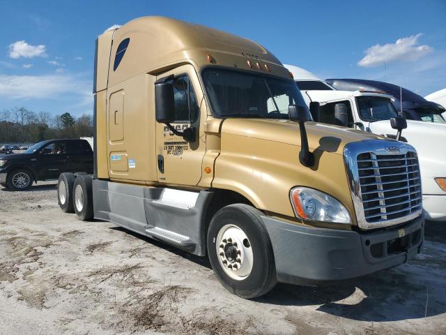 Lot #2501229256 2016 FREIGHTLINER CASCADIA 1 salvage car