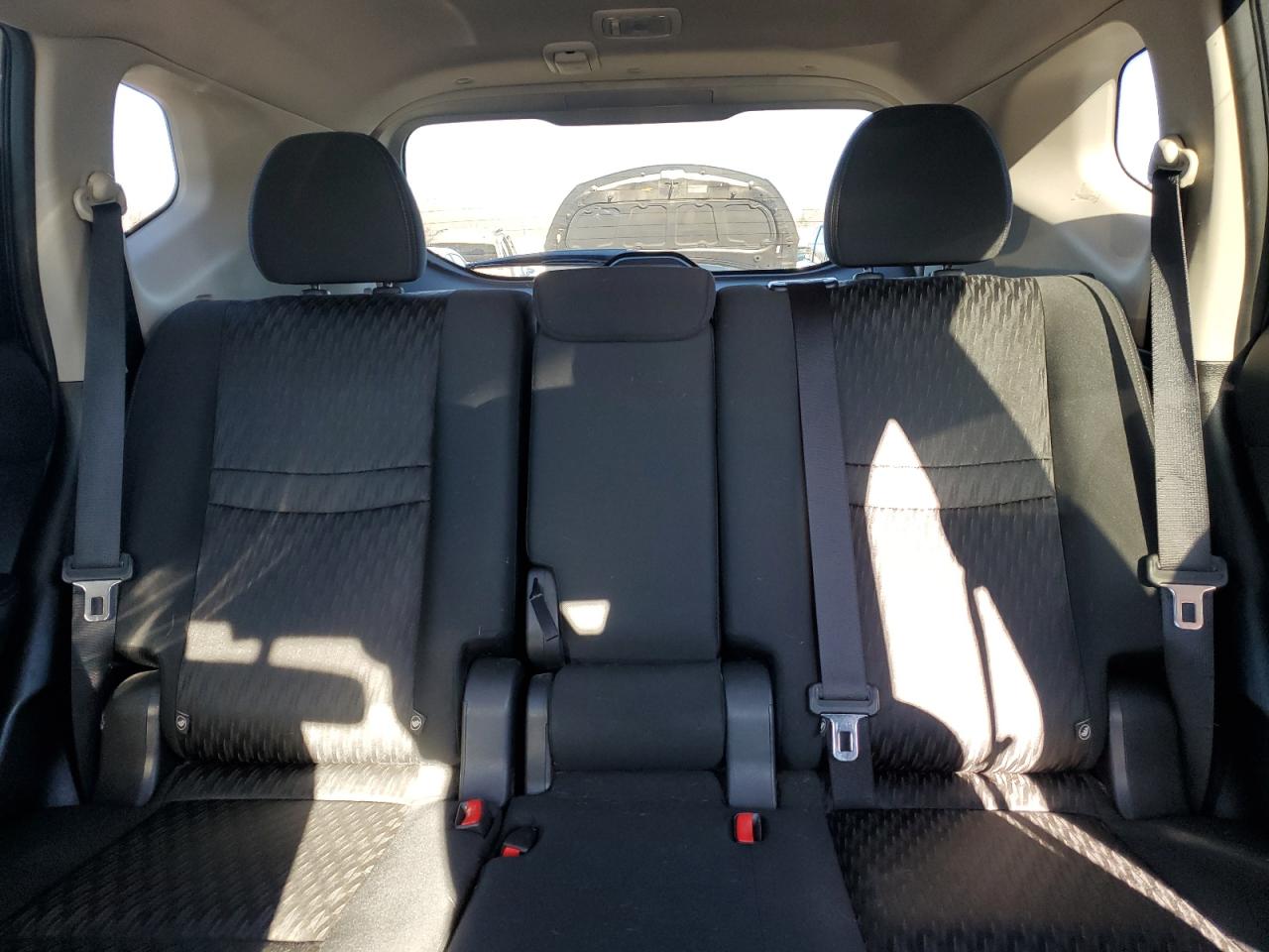 KNMAT2MT3JP503249 NISSAN ROGUE 2018