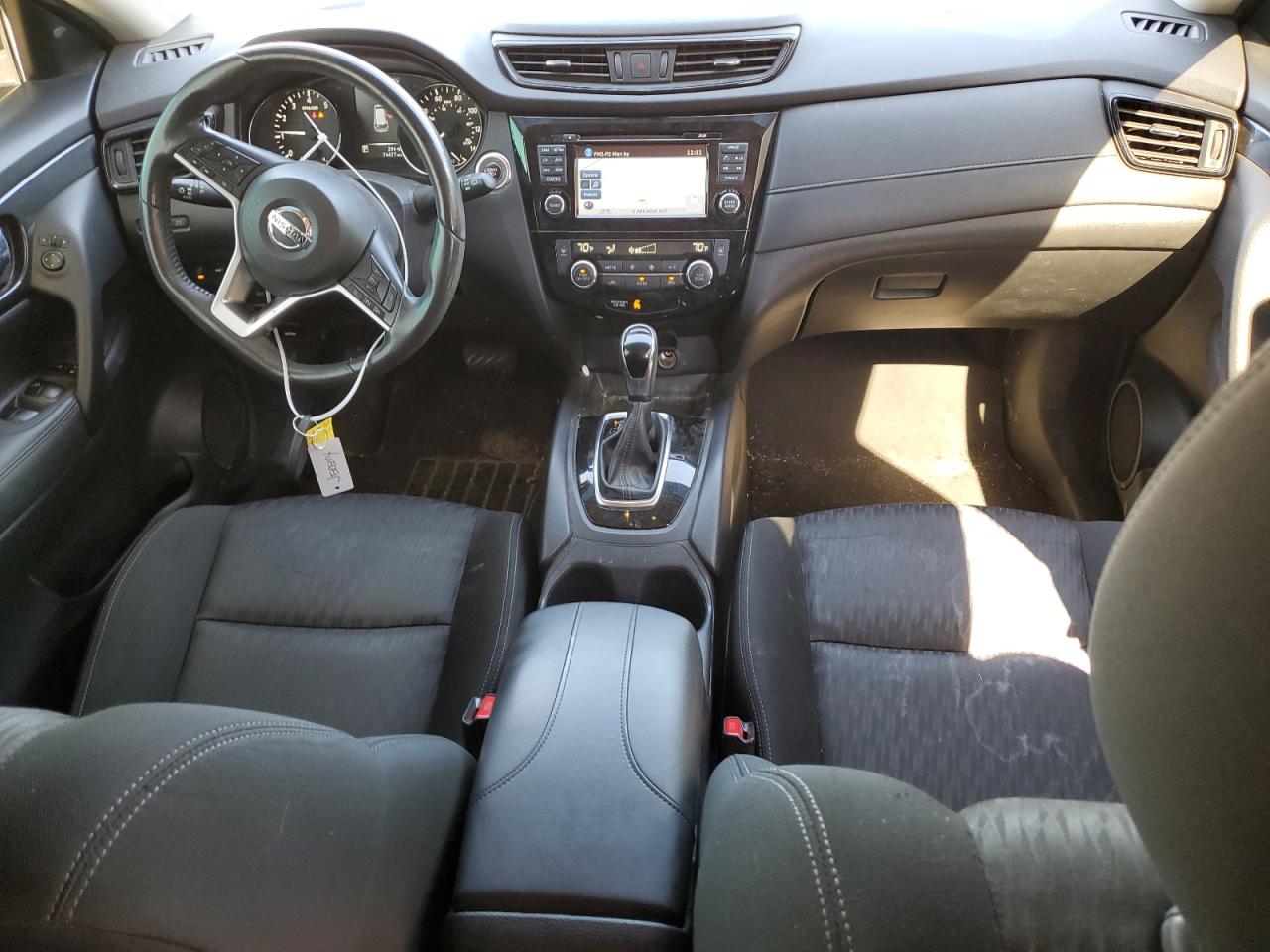 KNMAT2MT1HP604798 NISSAN ROGUE 2017