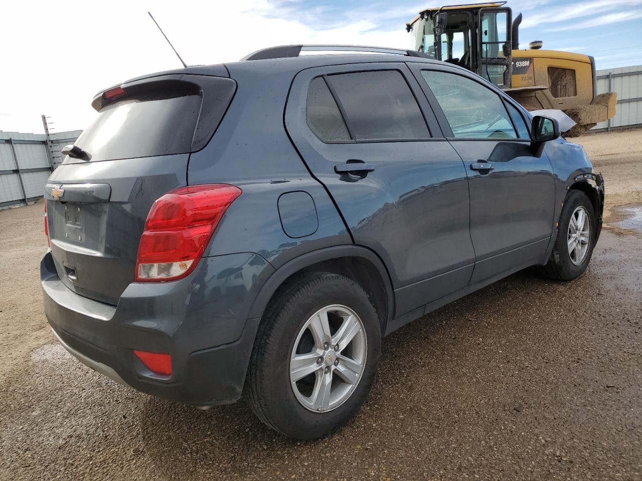 KL7CJLSM5NB563100 CHEVROLET TRAX 2022