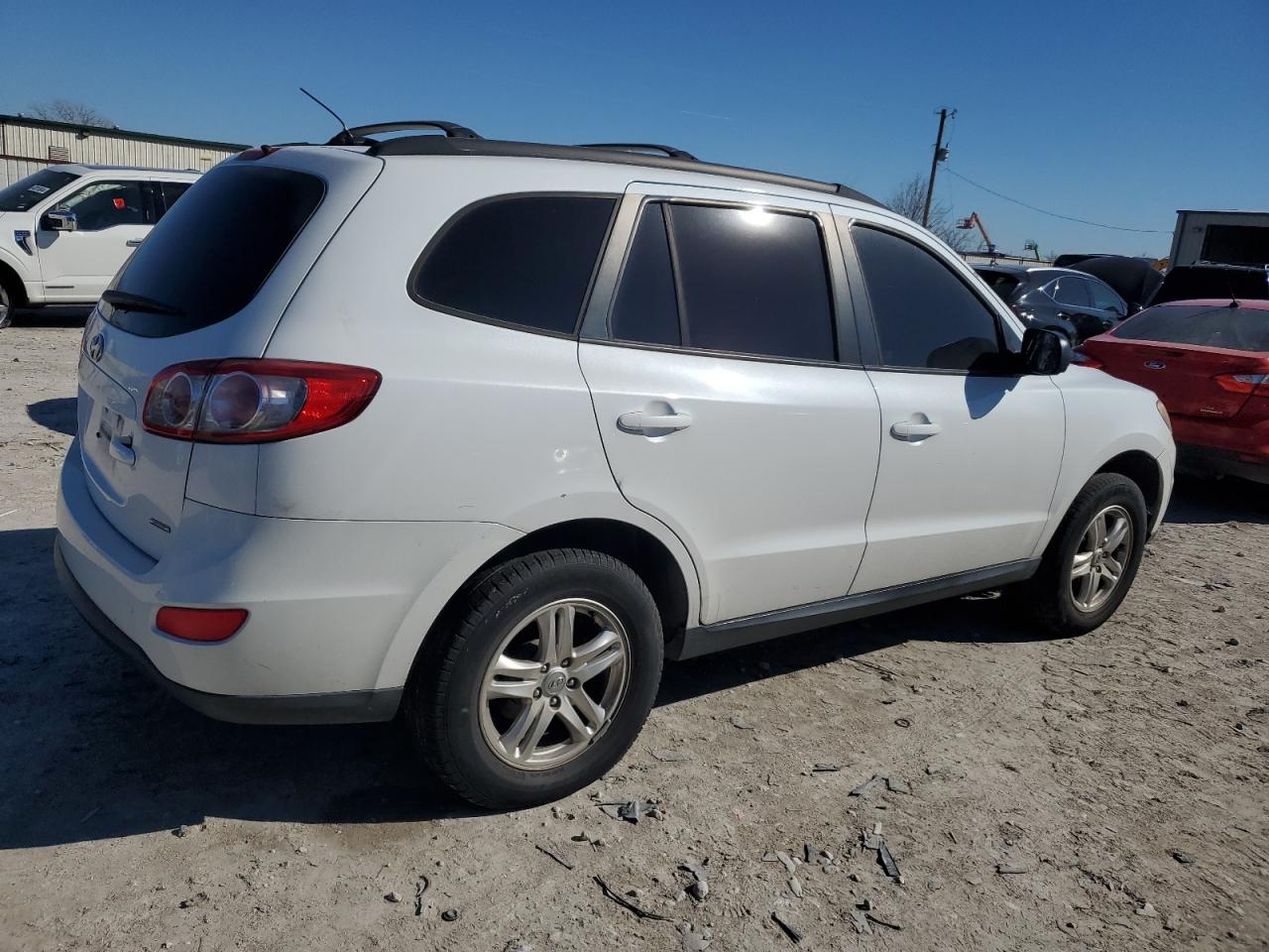 2012 Hyundai Santa Fe Gls vin: 5XYZGDAB5CG142014