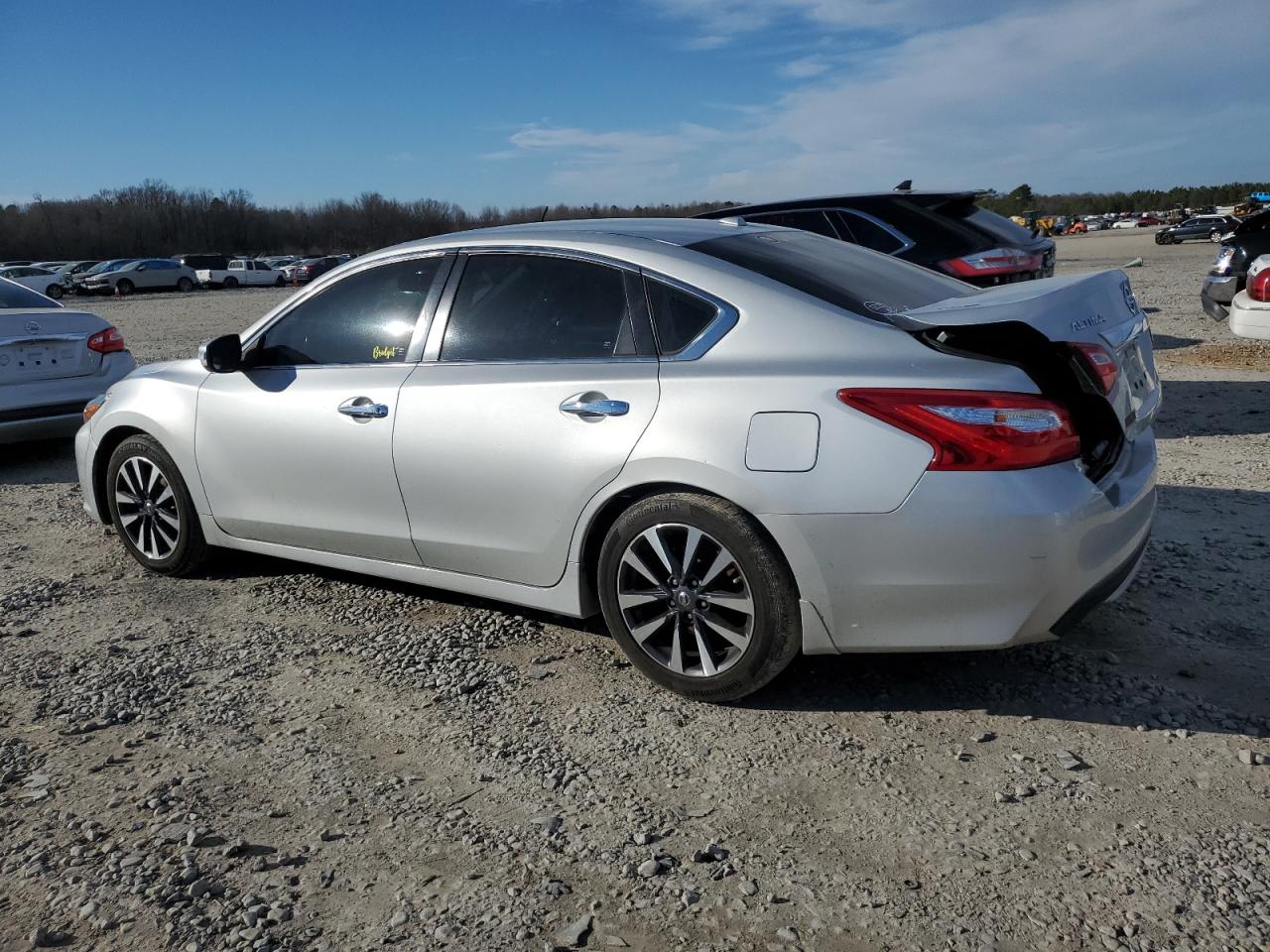 1N4AL3AP5HC185588 NISSAN ALTIMA 2017