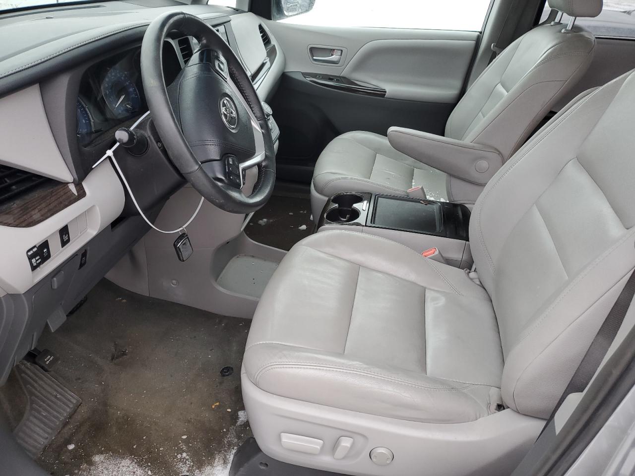 5TDYZ3DC6HS814550 TOYOTA All Models 2017