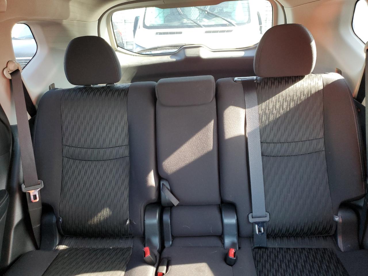 5N1AT2MV7JC811318 NISSAN ROGUE 2018