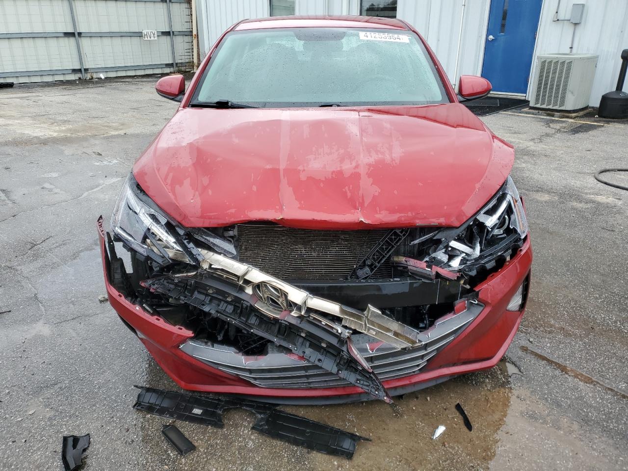 2019 Hyundai Elantra Se vin: KMHD74LF6KU846001