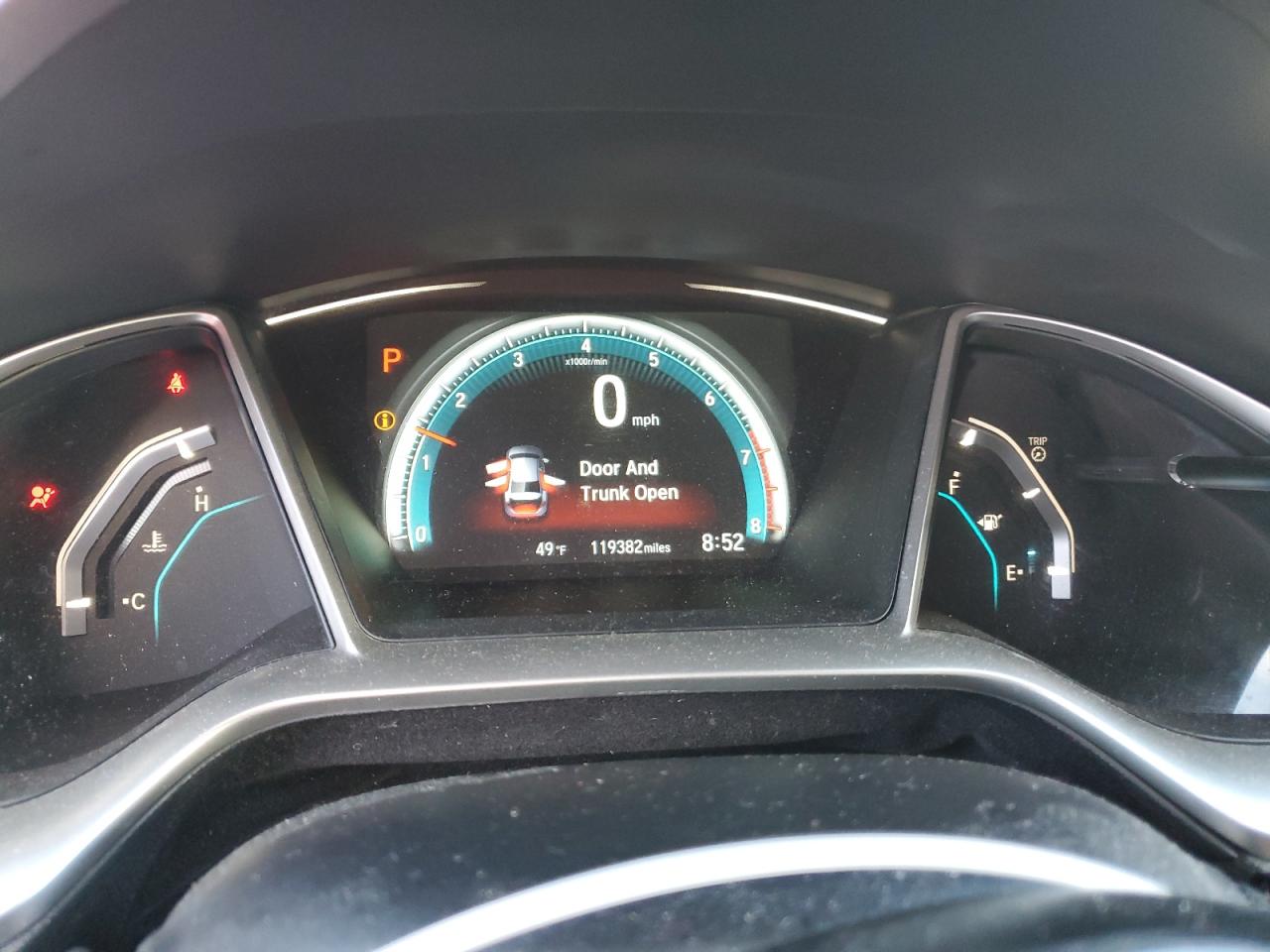 2HGFC2F70JH506072 HONDA CIVIC 2018