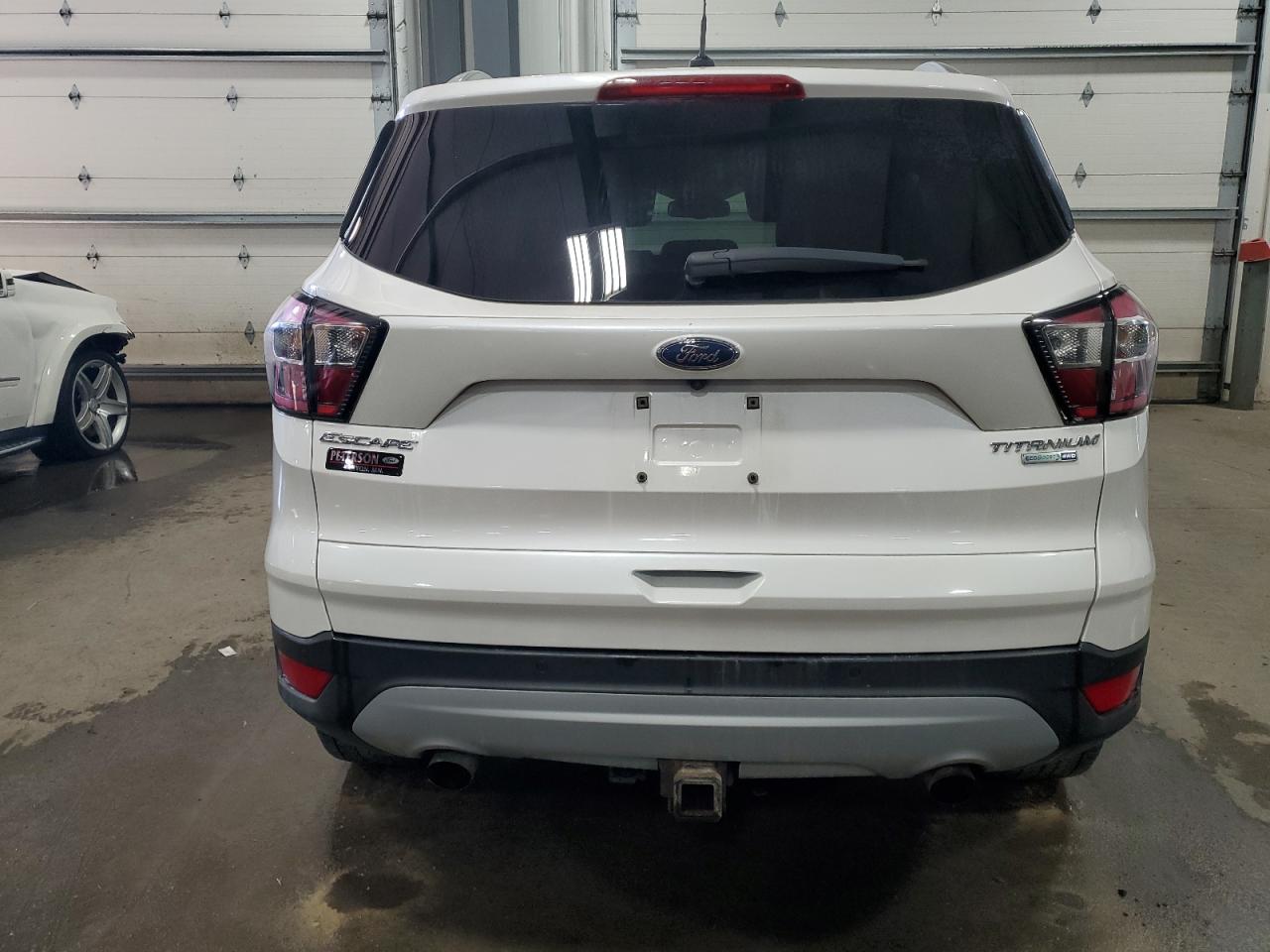 1FMCU9J91HUB89518 FORD ESCAPE 2017