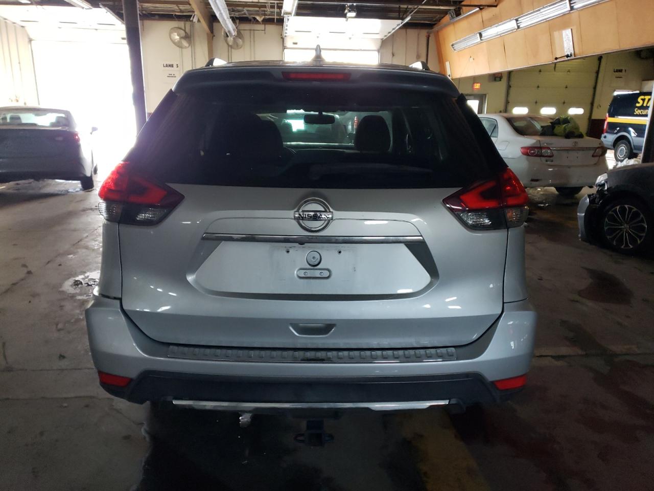 KNMAT2MV8HP541300 NISSAN ROGUE 2017