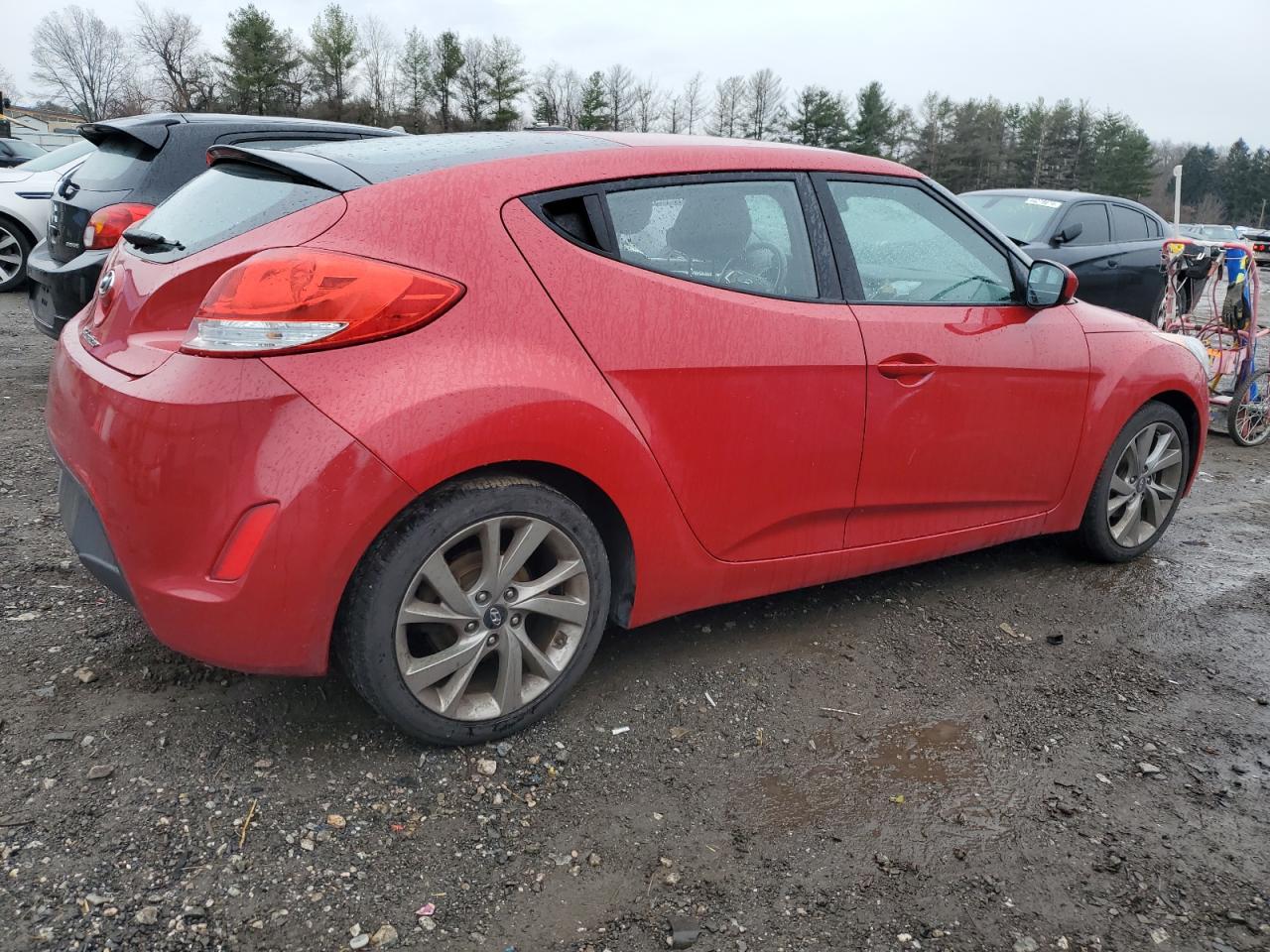 2017 Hyundai Veloster vin: KMHTC6AD3HU310619