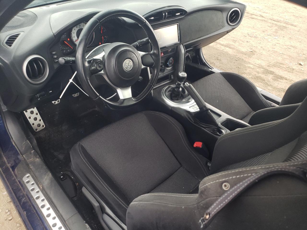 JF1ZNAA10H9702385 TOYOTA 86 2017