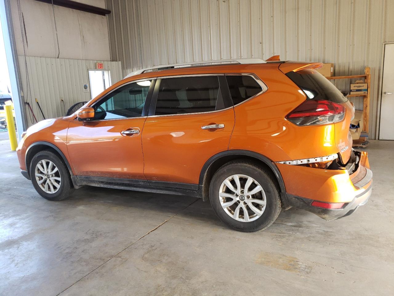 5N1AT2MT3JC789686 NISSAN ROGUE 2018