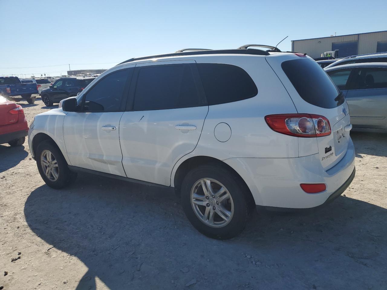 2012 Hyundai Santa Fe Gls vin: 5XYZGDAB5CG142014