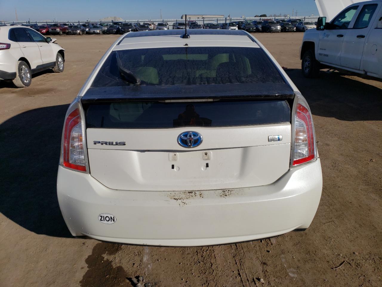 JTDKN3DU3D5636526 2013 Toyota Prius