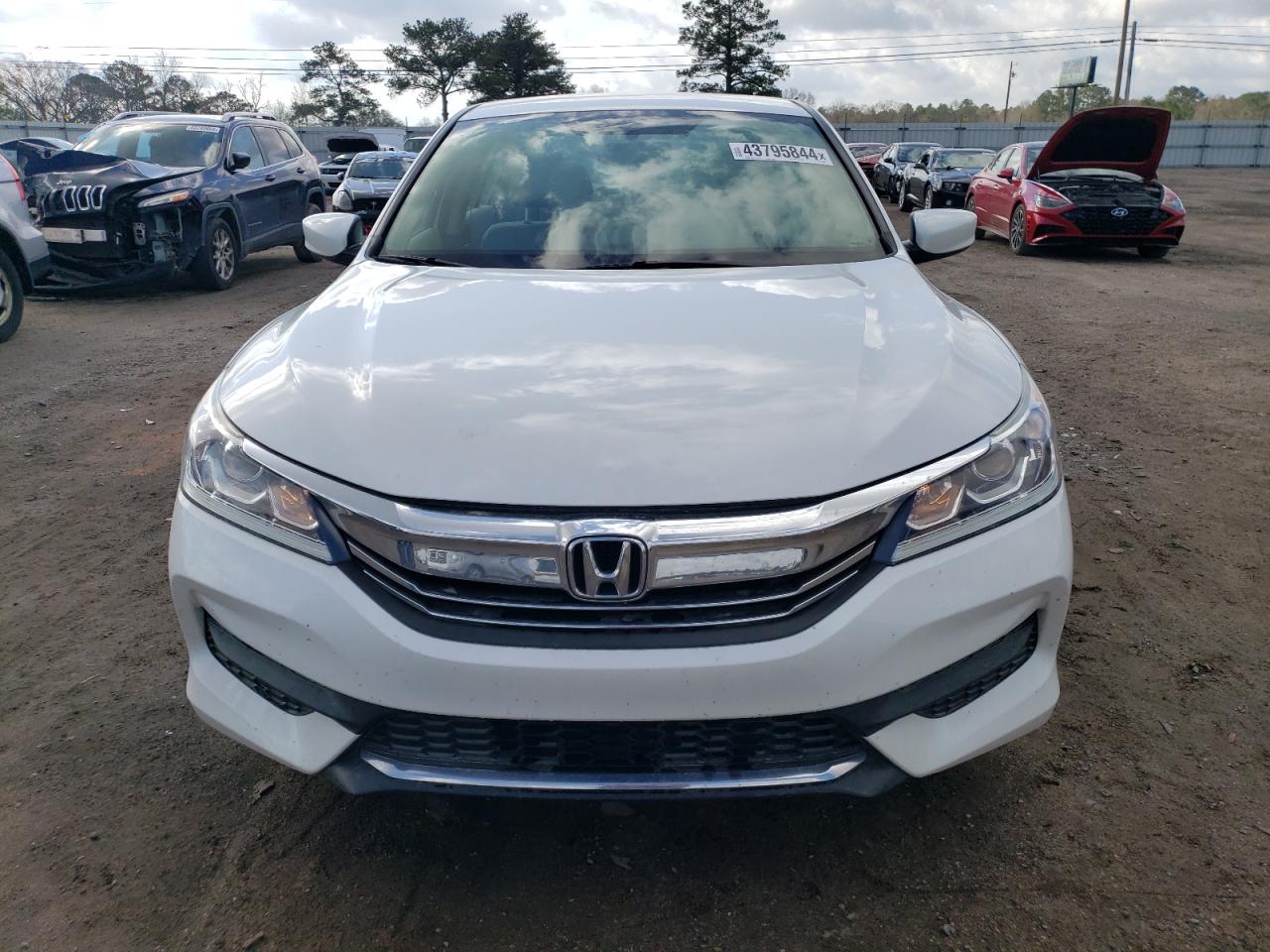 1HGCR2F38GA105598 HONDA ACCORD 2016