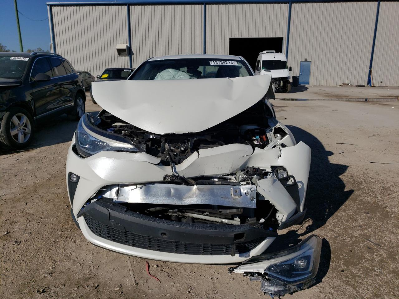 NMTKHMBX2LR102449 TOYOTA C-HR 2020