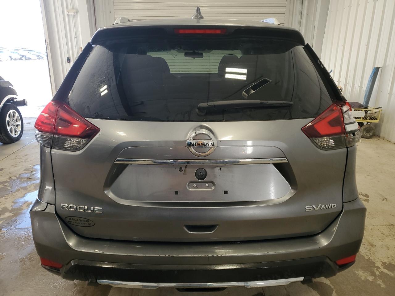 KNMAT2MV0HP525768 NISSAN ROGUE 2017