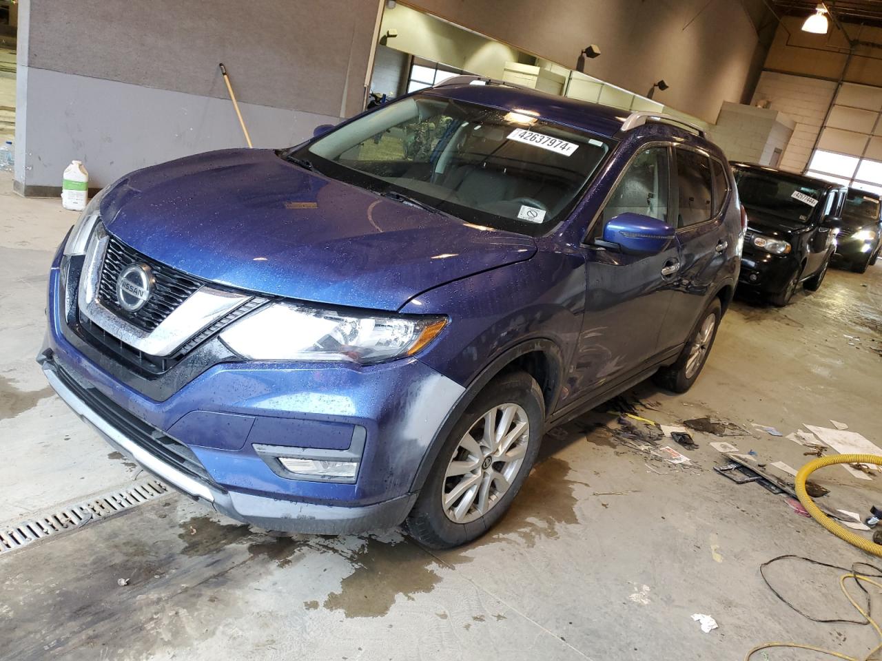 KNMAT2MT6JP500037 NISSAN ROGUE 2018