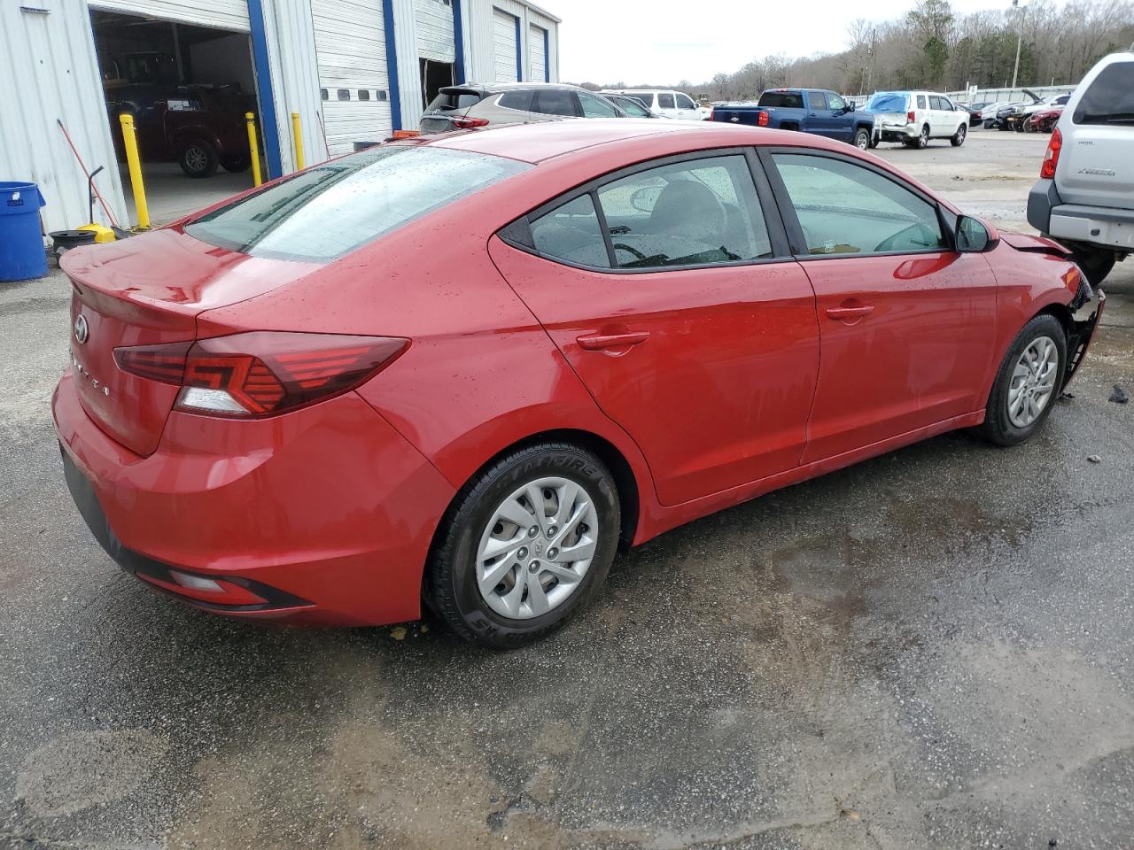 2019 Hyundai Elantra Se vin: KMHD74LF6KU846001