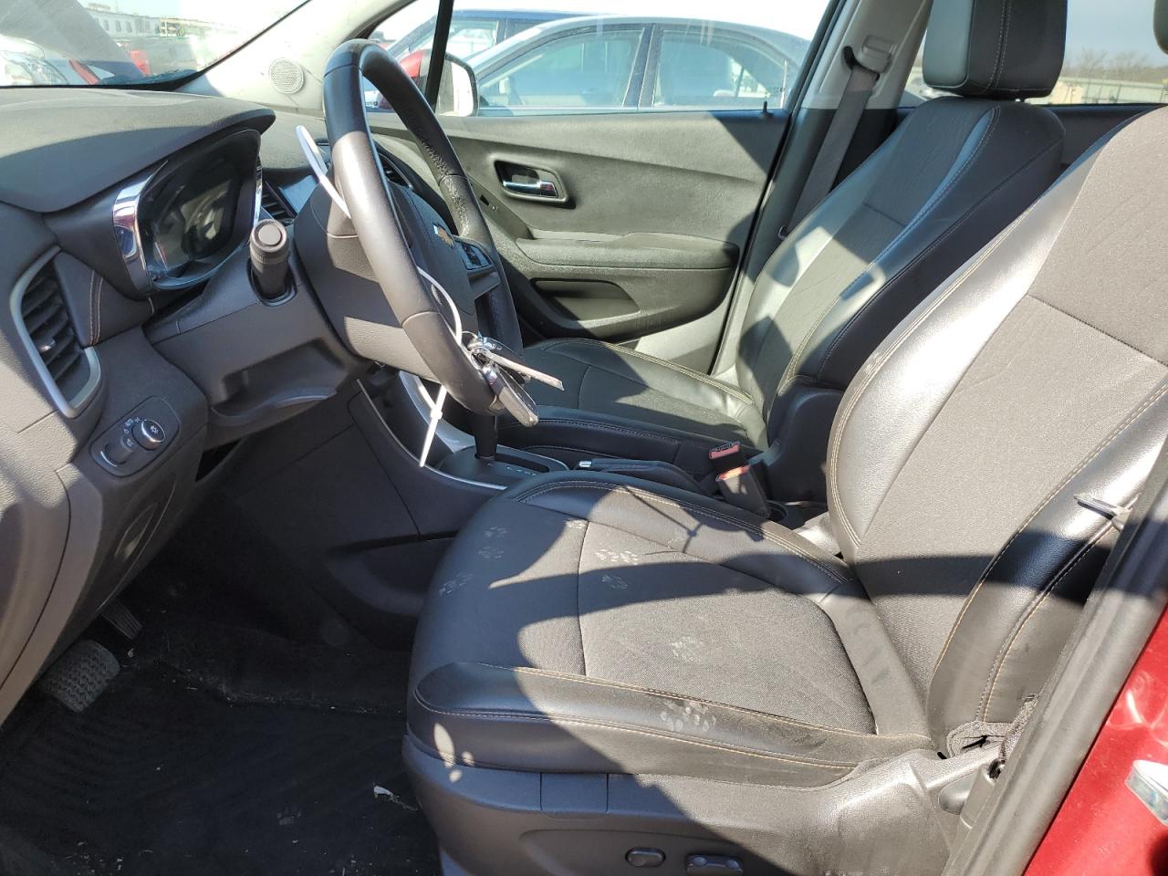 3GNCJLSB7LL219806 CHEVROLET TRAX 2020